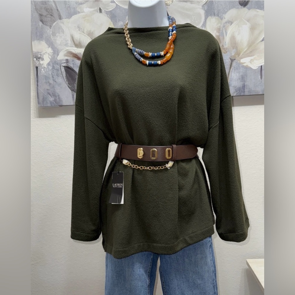 Banana Republic Green Sweater/Blouse  Long Sleeve Boatneck Size XL  NWT.